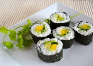 Cách làm sushi rau củ chay